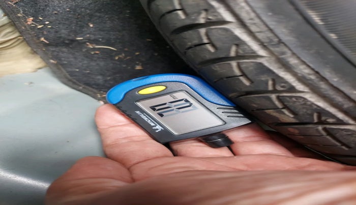 2017 Maruti Baleno ZETA PETROL 1.2, Petrol, Manual, 62,429 km, tyre