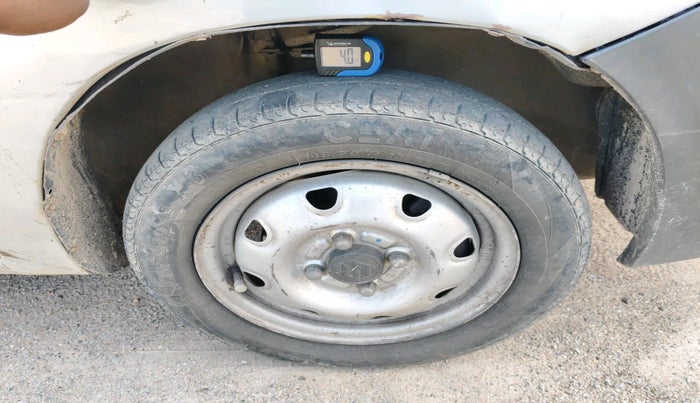 2010 Maruti Zen Estilo LX, Petrol, Manual, 1,33,519 km, tyre