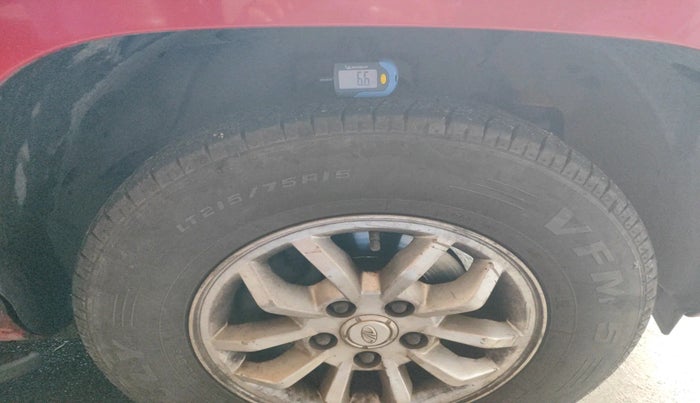 2016 Mahindra TUV300 T8, Diesel, Manual, 64,253 km, tyre