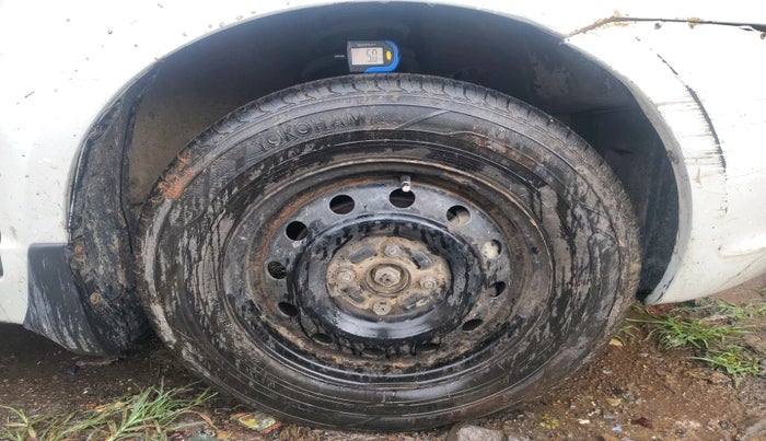 2011 Maruti Swift VXI, Petrol, Manual, 44,968 km, tyre