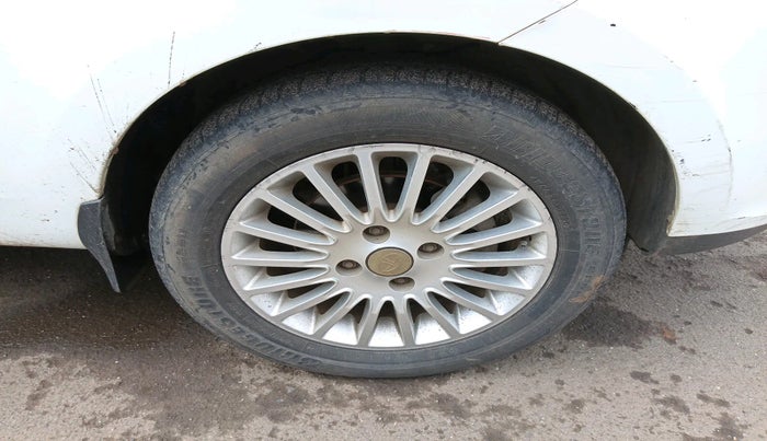 2014 Tata Zest XMA F-TRONIC DIESEL, Diesel, Automatic, 79,052 km, tyre