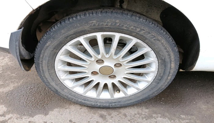 2014 Tata Zest XMA F-TRONIC DIESEL, Diesel, Automatic, 79,052 km, tyre