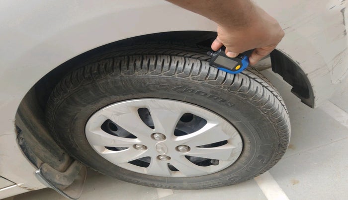 2010 Hyundai i10 MAGNA 1.2, Petrol, Manual, 26,041 km, tyre