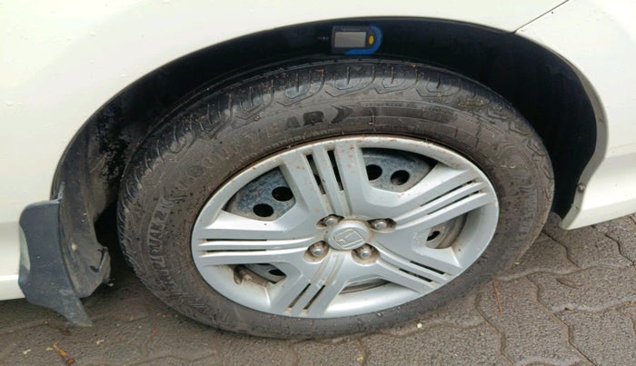 2010 Honda City 1.5L I-VTEC S MT, Petrol, Manual, 1,53,835 km, tyre