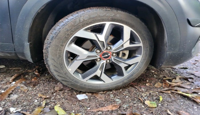 2023 KIA SELTOS X LINE 1.5 DIESEL AT, Diesel, Automatic, 31,866 km, tyre