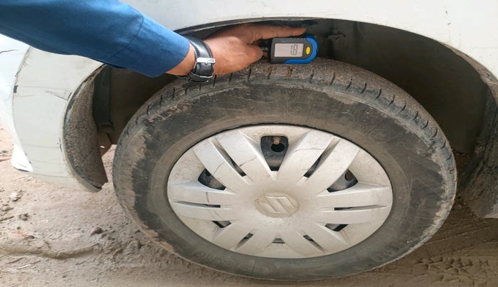 2016 Maruti Alto 800 LXI, Petrol, Manual, 1,12,655 km, tyre