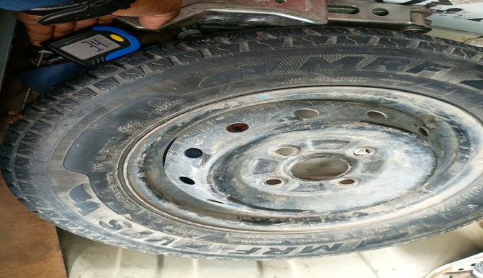 2016 Maruti Alto 800 LXI, Petrol, Manual, 1,12,655 km, tyre