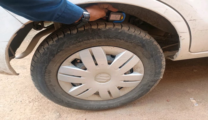 2016 Maruti Alto 800 LXI, Petrol, Manual, 1,12,655 km, tyre