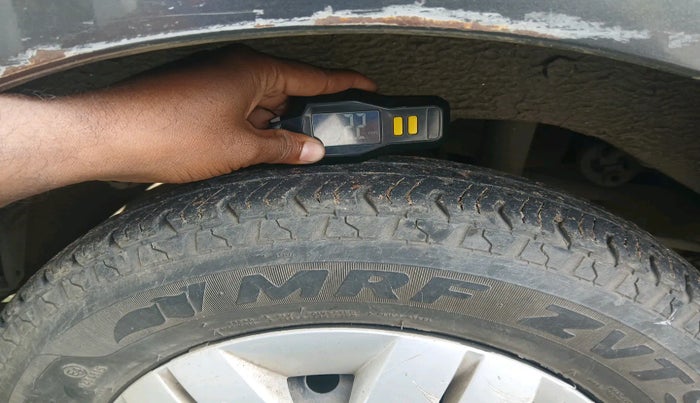 2017 Maruti Alto 800 LXI, Petrol, Manual, 75,489 km, tyre