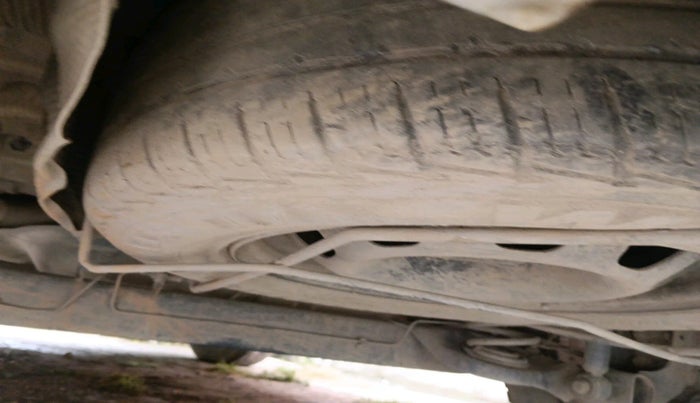 2013 Nissan Terrano XV 85 PS DIESEL, Diesel, Manual, 1,22,828 km, tyre