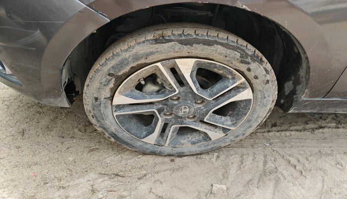 2019 Tata Tiago XZ PLUS PETROL, Petrol, Manual, 17,093 km, tyre