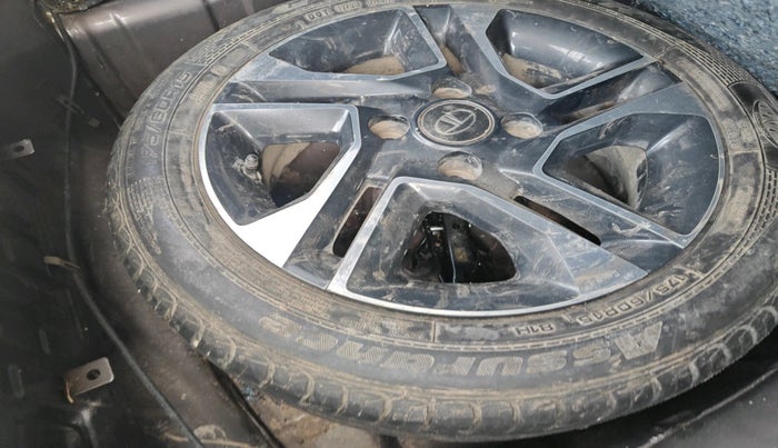 2019 Tata Tiago XZ PLUS PETROL, Petrol, Manual, 17,093 km, tyre