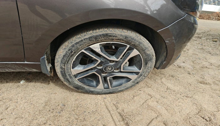 2019 Tata Tiago XZ PLUS PETROL, Petrol, Manual, 17,093 km, tyre
