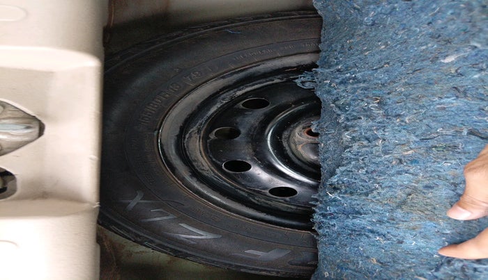 2013 Maruti A Star VXI (ABS) AT, Petrol, Automatic, 1,38,355 km, tyre