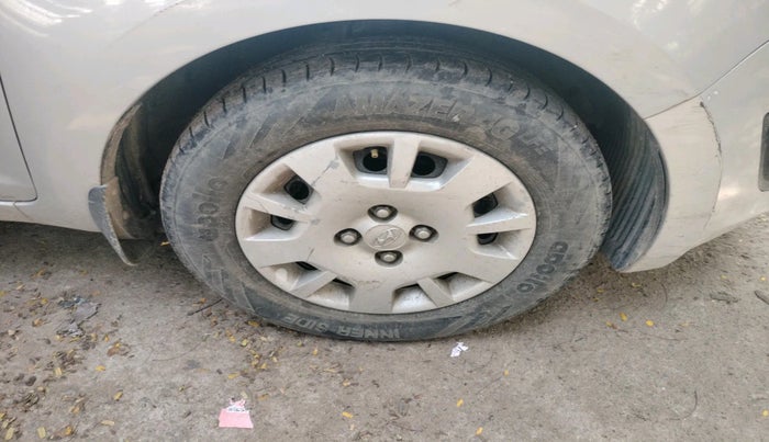 2012 Hyundai i20 MAGNA 1.2, Petrol, Manual, 75,521 km, tyre