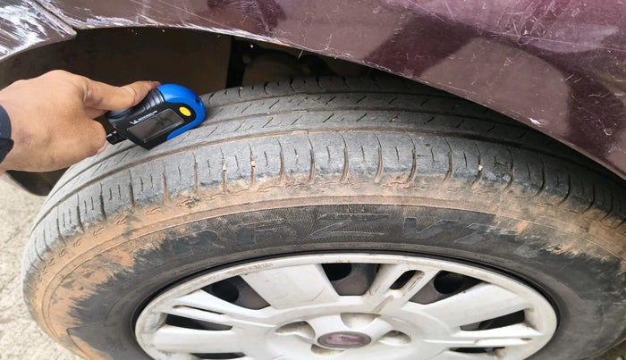 2013 Fiat Grand Punto ACTIVE 1.3, Diesel, Manual, 89,129 km, tyre