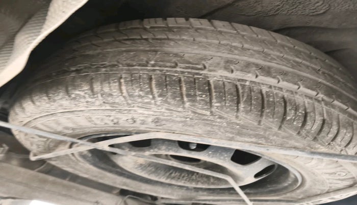 2017 Renault Duster 85 PS RXS MT DIESEL, Diesel, Manual, 1,14,689 km, tyre