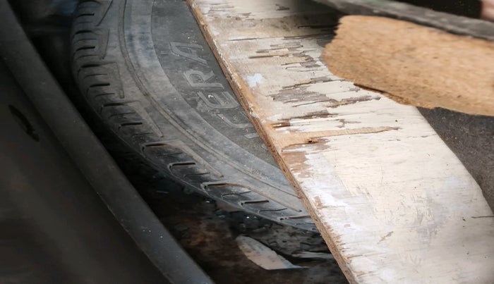 2014 Hyundai Santro Xing GL, Petrol, Manual, 98,512 km, tyre