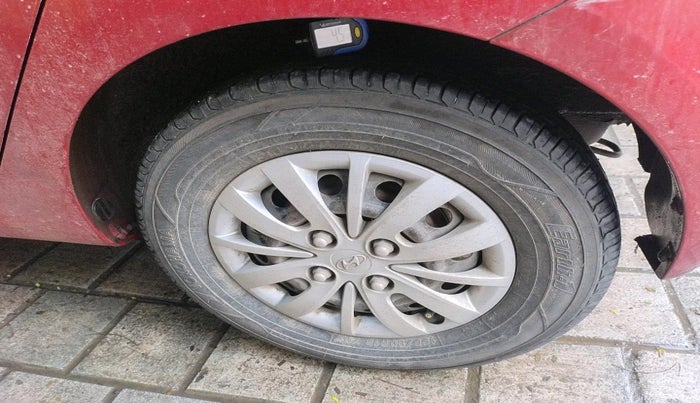 2013 Hyundai i10 SPORTZ 1.2 AT, Petrol, Automatic, 50,964 km, tyre