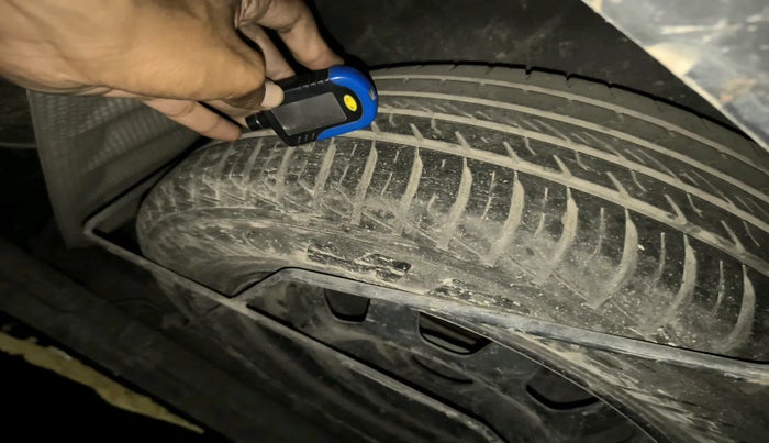 2016 Nissan Terrano XL D PLUS, Diesel, Manual, 77,294 km, tyre