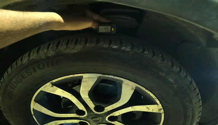 2016 Nissan Terrano XL D PLUS, Diesel, Manual, 77,294 km, tyre