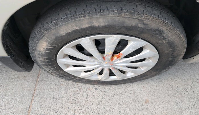 2016 Maruti Swift Dzire VDI, Diesel, Manual, 1,39,366 km, tyre