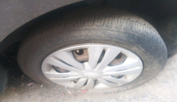 2015 Datsun Go Plus T, Petrol, Manual, 15,000 km, tyre