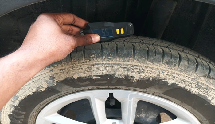 2023 Renault TRIBER RXT, Petrol, Manual, 9,070 km, tyre