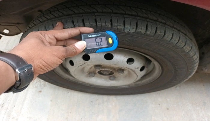 2012 Maruti Alto LX, Petrol, Manual, 2,26,990 km, tyre