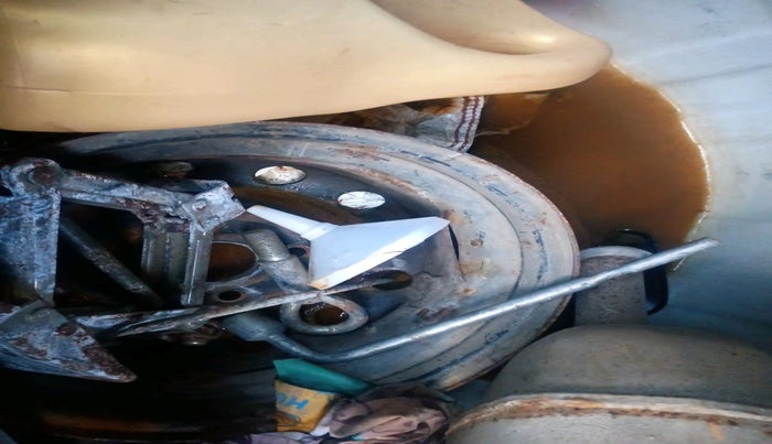 2014 Hyundai i10 SPORTZ 1.1, Petrol, Manual, 90,000 km, tyre