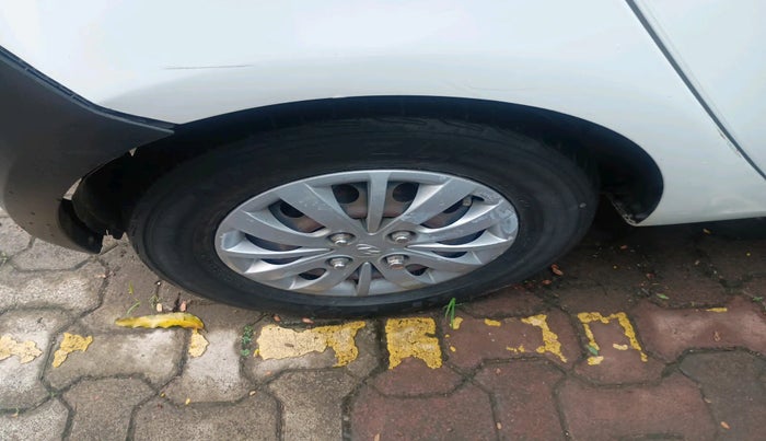 2014 Hyundai i10 SPORTZ 1.1, Petrol, Manual, 90,000 km, tyre