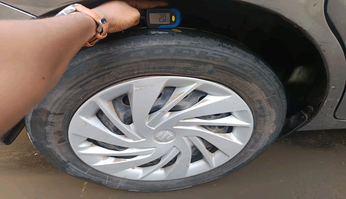 2022 Maruti Ertiga VXI CNG, Petrol, Manual, 1,12,655 km, tyre