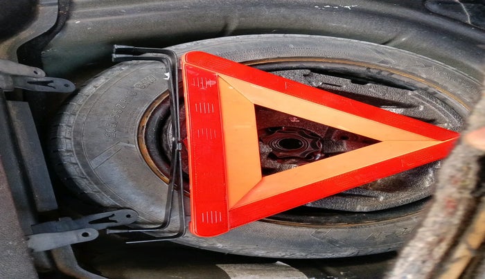 2012 Skoda Superb AMBITION 1.8 TSI MT, Petrol, Manual, 90,247 km, tyre