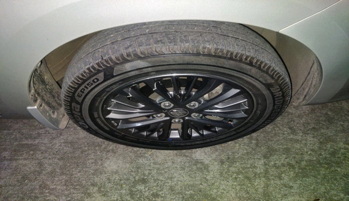 2021 Maruti Ertiga ZXI SHVS, Petrol, Manual, 21,604 km, tyre