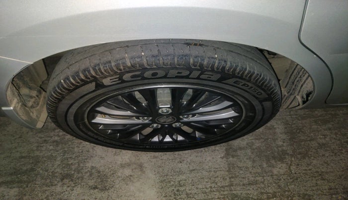 2021 Maruti Ertiga ZXI SHVS, Petrol, Manual, 21,604 km, tyre