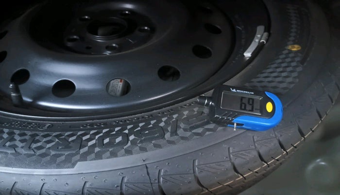 2023 Maruti Grand Vitara ZETA SMART HYBRID, Petrol, Manual, 25,663 km, tyre