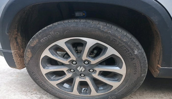 2023 Maruti Grand Vitara ZETA SMART HYBRID, Petrol, Manual, 25,663 km, tyre