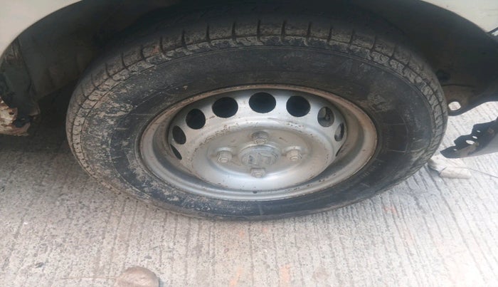 2014 Maruti Alto 800 STD, Petrol, Manual, 1,16,700 km, tyre