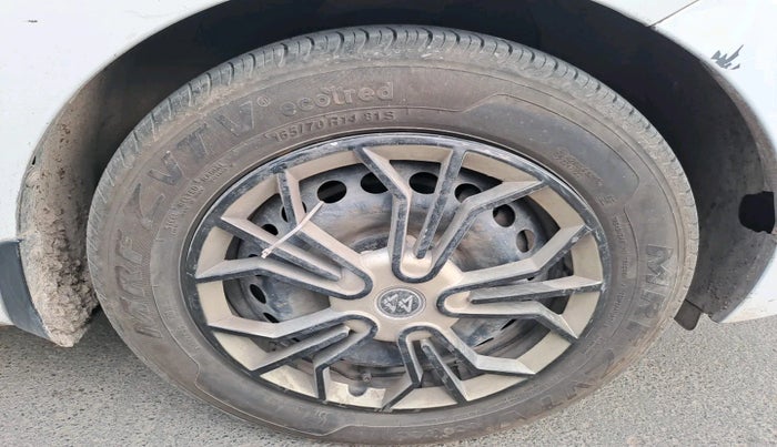 2015 Hyundai Xcent S 1.1 CRDI, Diesel, Manual, 1,52,606 km, tyre