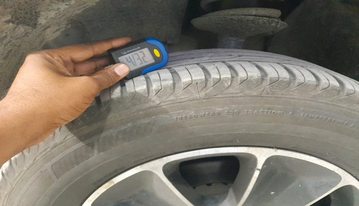 2018 Renault Duster 85 PS RXZ DIESEL, Diesel, Manual, 1,26,854 km, tyre