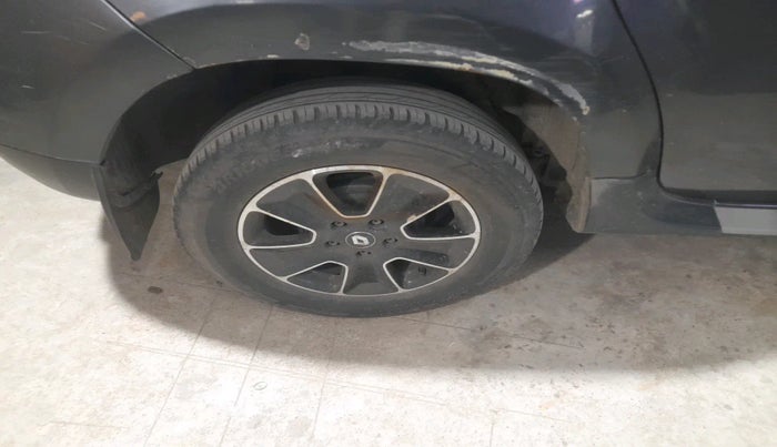 2018 Renault Duster 85 PS RXZ DIESEL, Diesel, Manual, 1,26,854 km, tyre