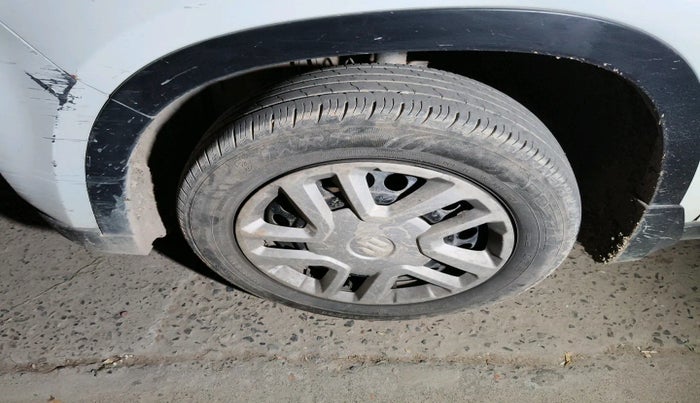 2021 Maruti Vitara Brezza VXI, Petrol, Manual, 41,464 km, tyre