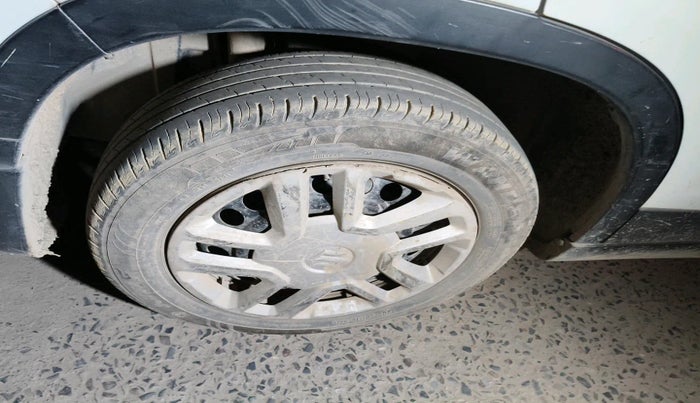 2021 Maruti Vitara Brezza VXI, Petrol, Manual, 41,464 km, tyre