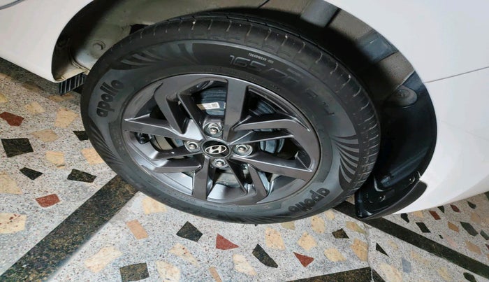 2022 Hyundai GRAND I10 NIOS SPORTZ 1.2 KAPPA VTVT, Petrol, Manual, 17,256 km, tyre