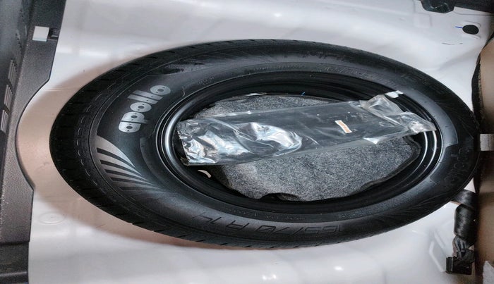 2022 Hyundai GRAND I10 NIOS SPORTZ 1.2 KAPPA VTVT, Petrol, Manual, 17,256 km, tyre