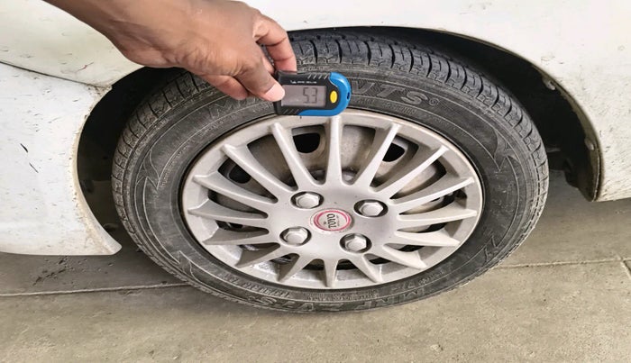 2010 Maruti Zen Estilo LXI, Petrol, Manual, 1,39,075 km, tyre