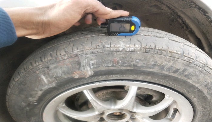 2015 Maruti Swift Dzire VXI, Petrol, Manual, 1,30,431 km, tyre