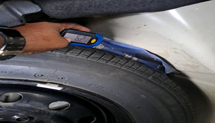 2012 Maruti Swift Dzire VXI, Petrol, Manual, 41,249 km, tyre