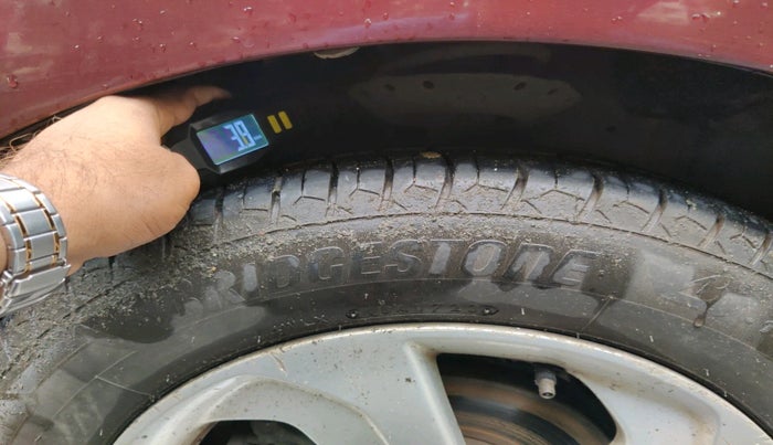 2015 Honda City 1.5L I-VTEC VX CVT, Petrol, Automatic, 1,13,577 km, tyre