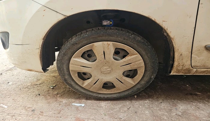 2016 Maruti Wagon R 1.0 VXI, Petrol, Manual, 13,330 km, tyre